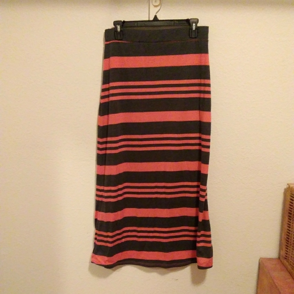 Trendy long skirt